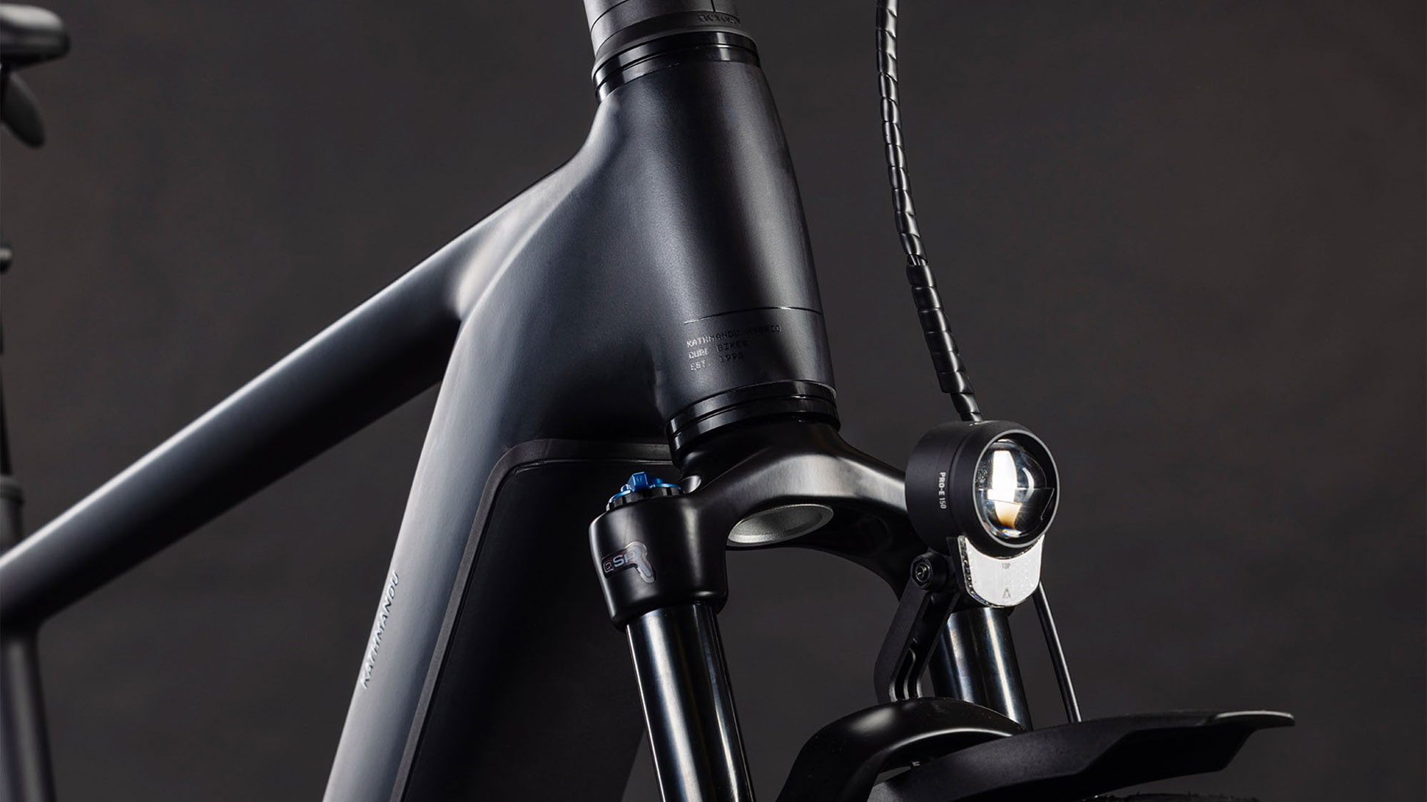 Cube Kathmandu Hybrid PRO 800 2026 62 cm | coal´n´black