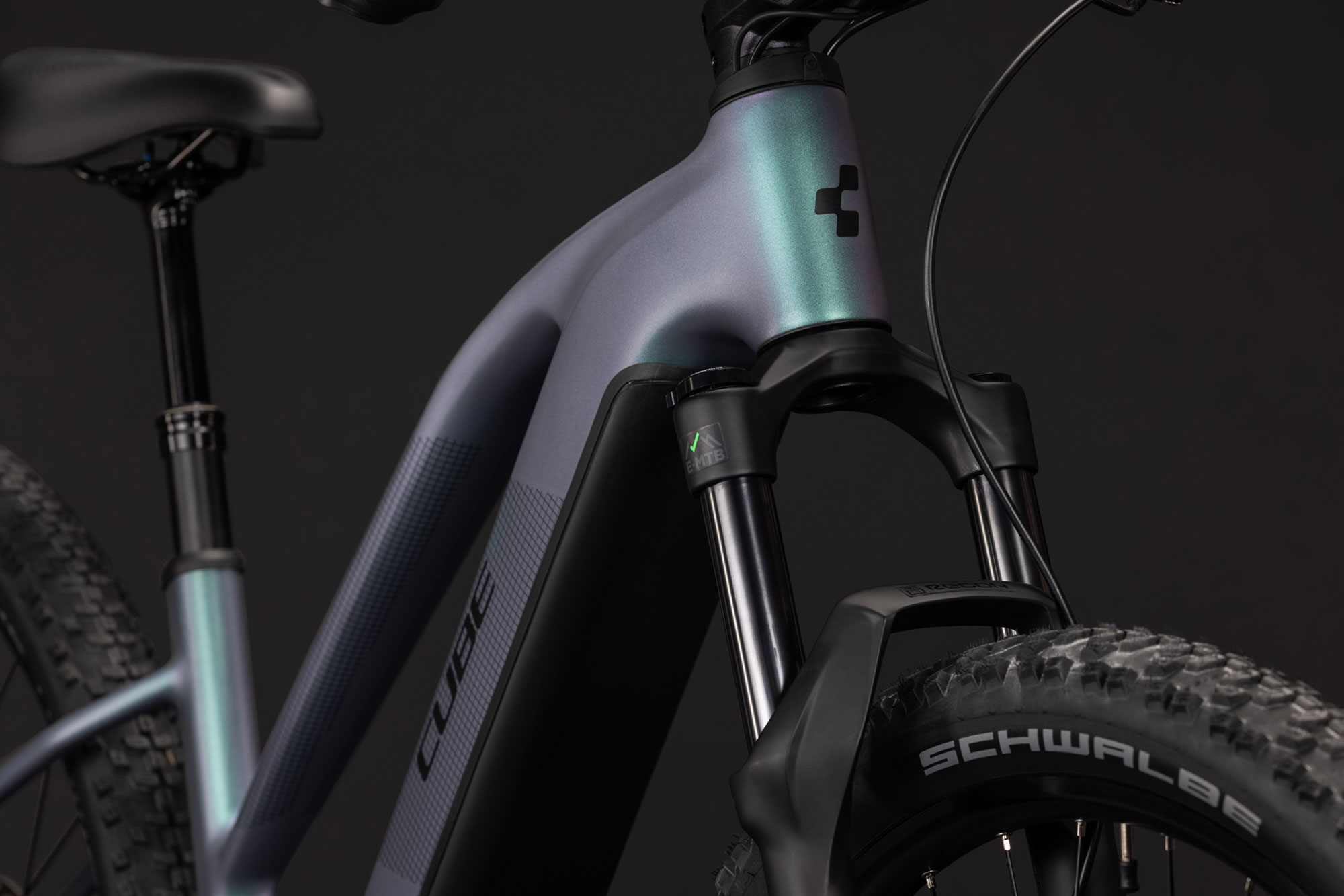 Cube Reaction Hybrid Pro 800 Trapez 2027 