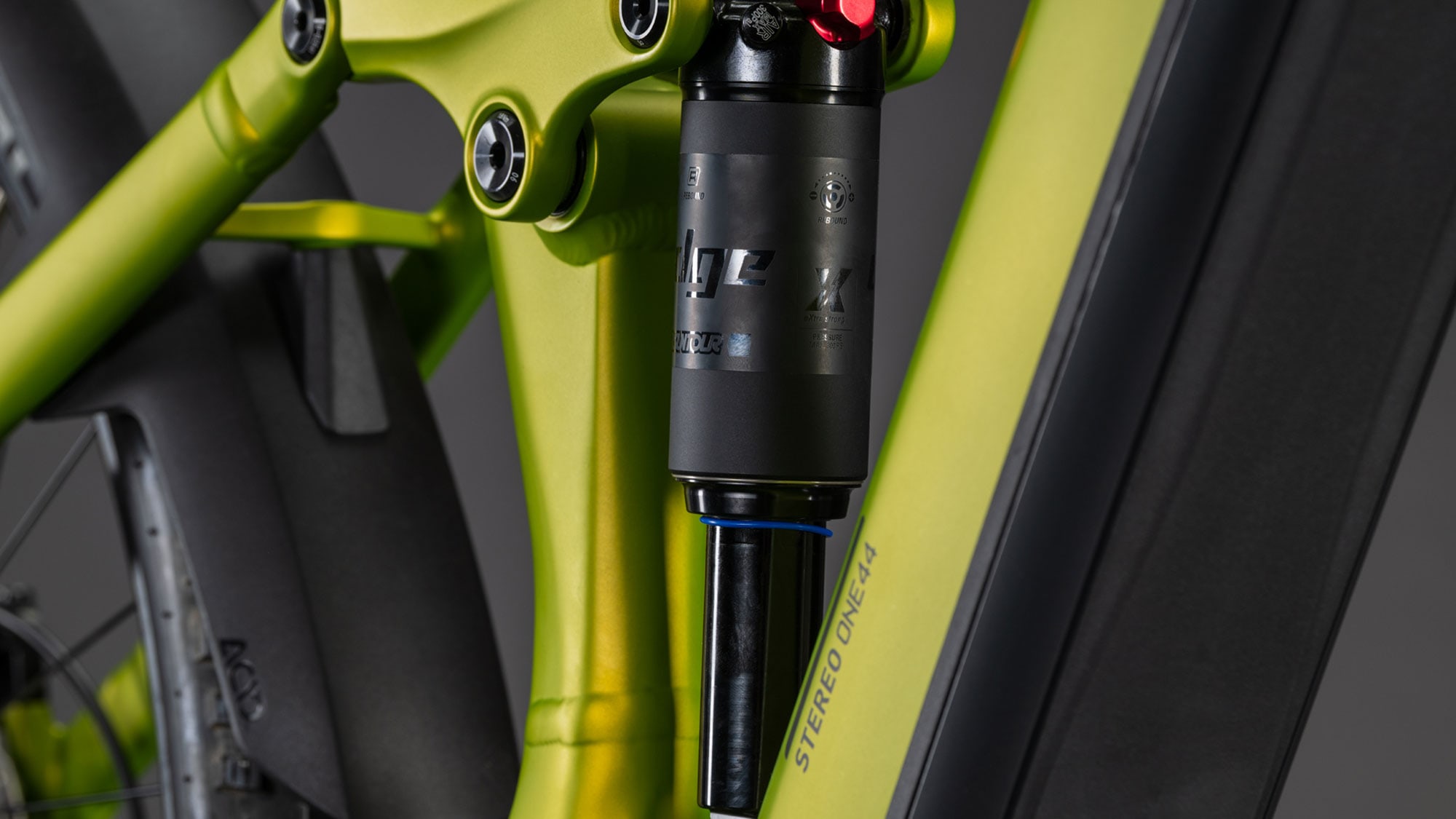 Cube Stereo Hybrid ONE44 PRO 800 2026 