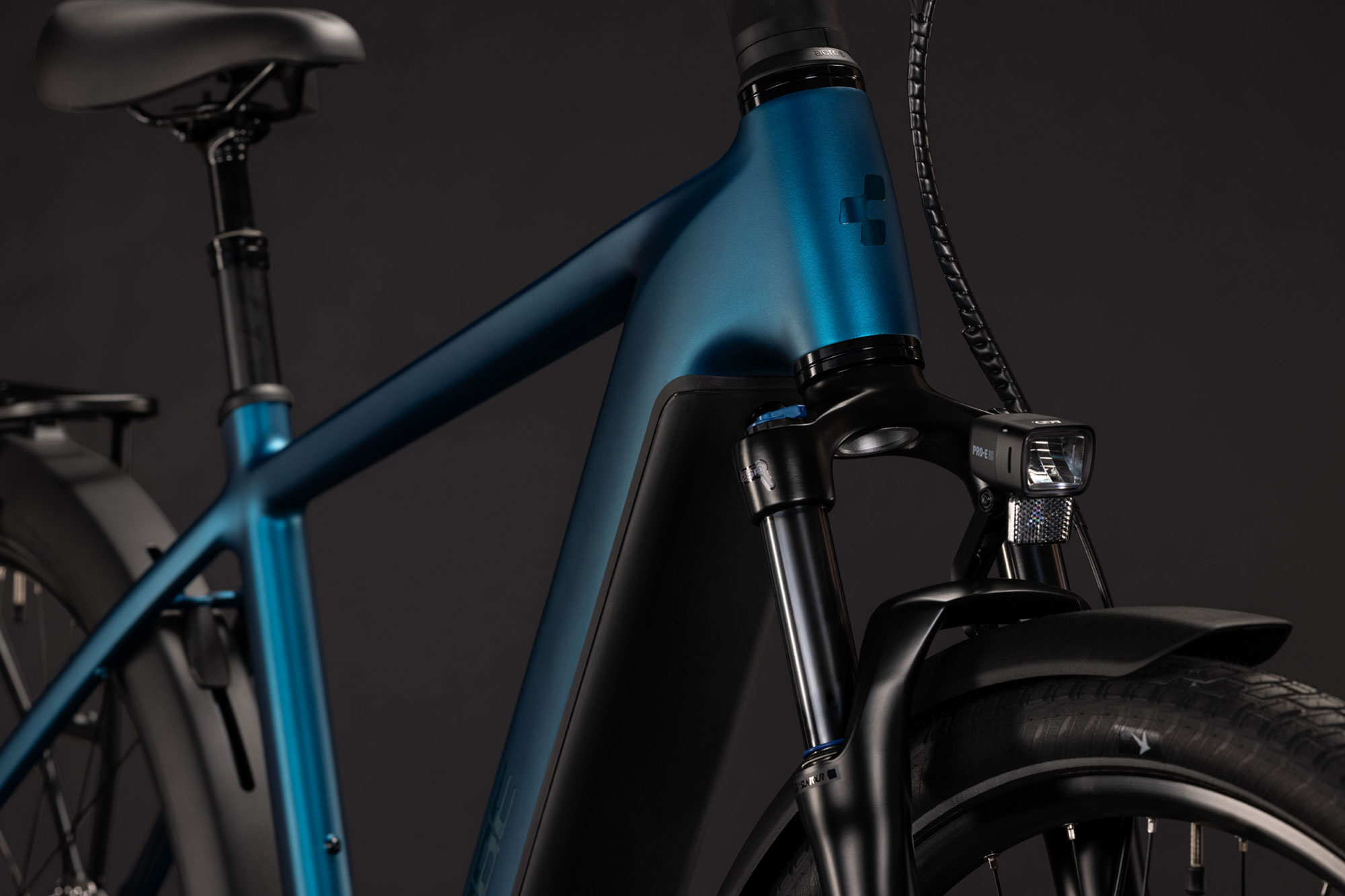 Cube Touring Hybrid Pro 800 2027 50 cm | electricblue´n´prizm