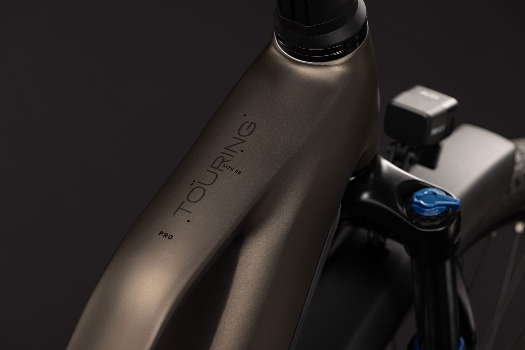 Cube Touring Hybrid Pro 800 Trapez 2027 46 cm | metallicumbra´n´black