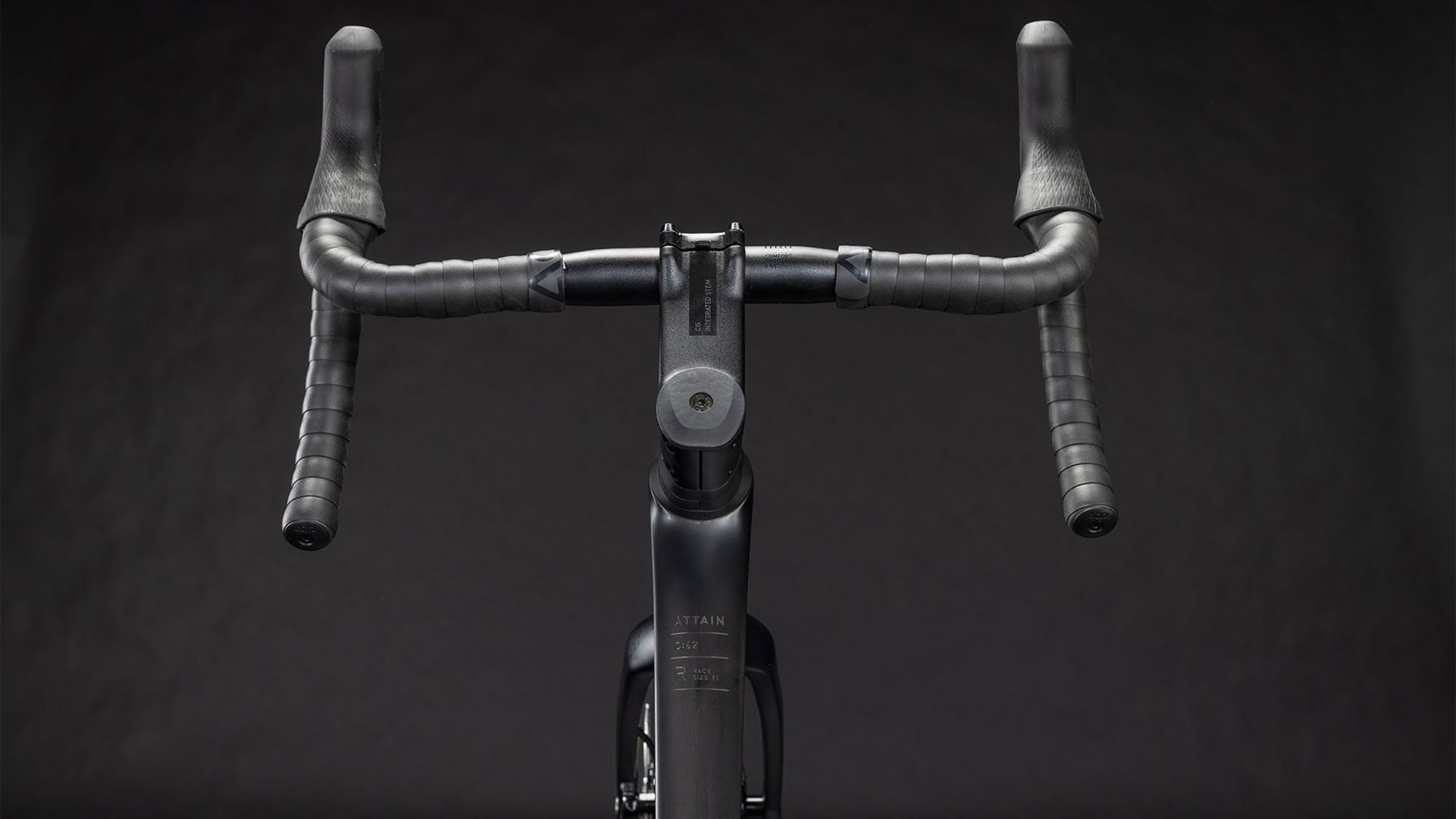 Cube Attain C:62 Race 2026 58 cm | blackline