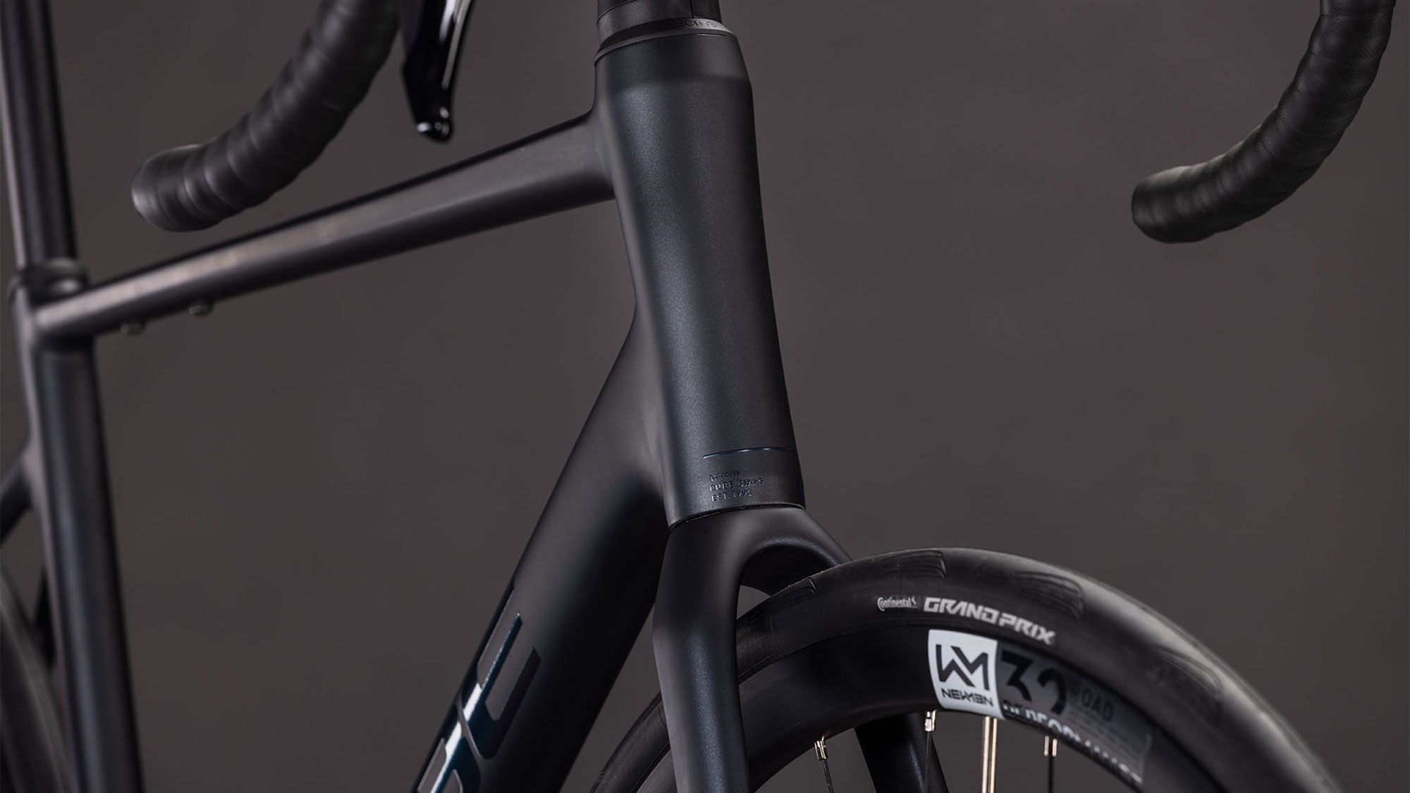 Cube Attain SLX 2026 58 cm | coal´n´prism