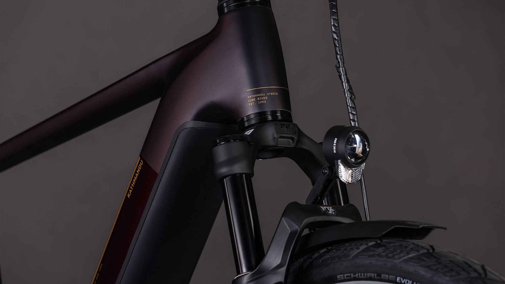 Cube Kathmandu Hybrid Comfort SLX 800 2026 62 cm | solareclipse´n´gold