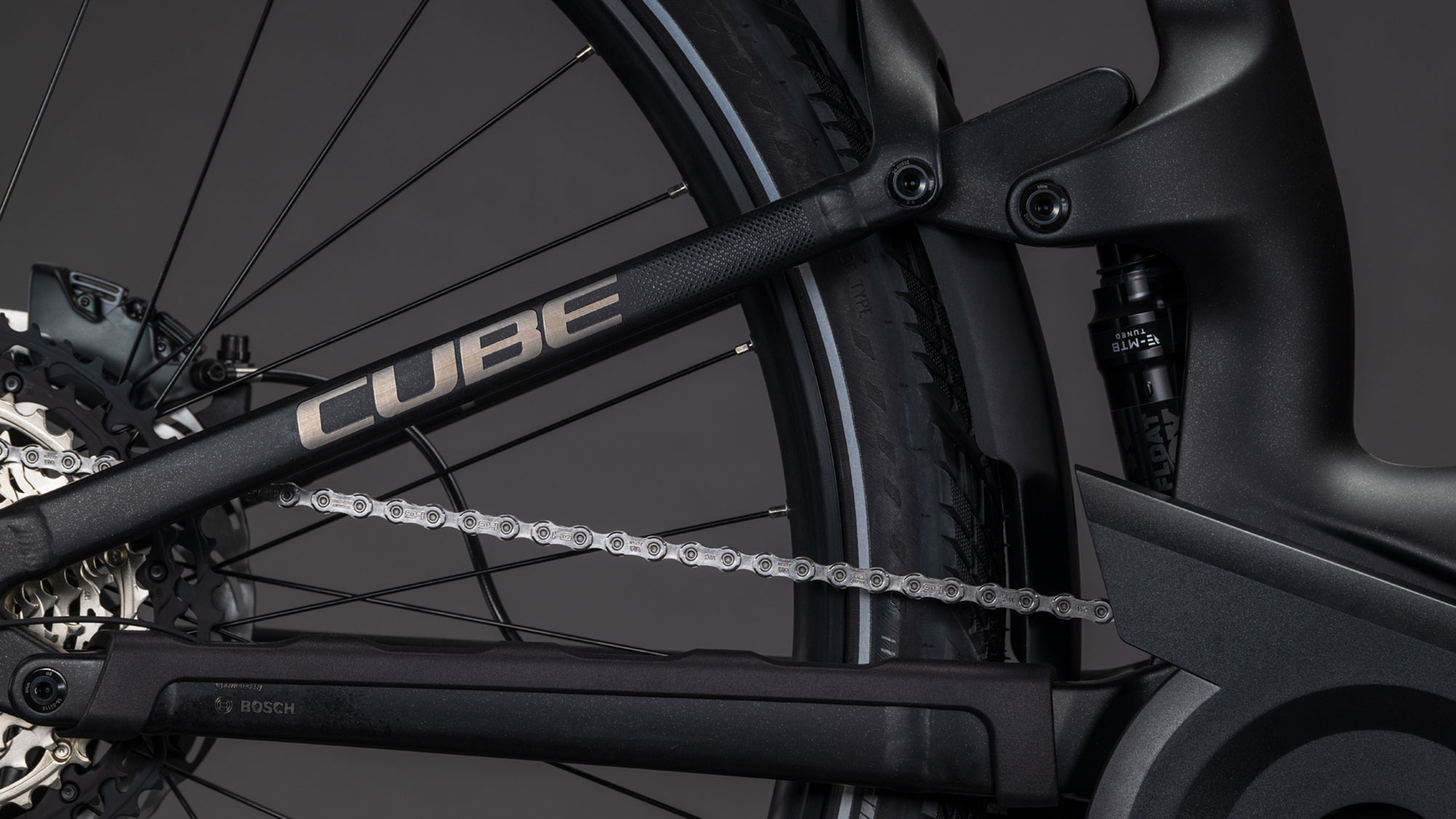 Cube Kathmandu Hybrid ONE11 HPC SLT 800 Wave 2027 46 cm | carbon´n´silverdust