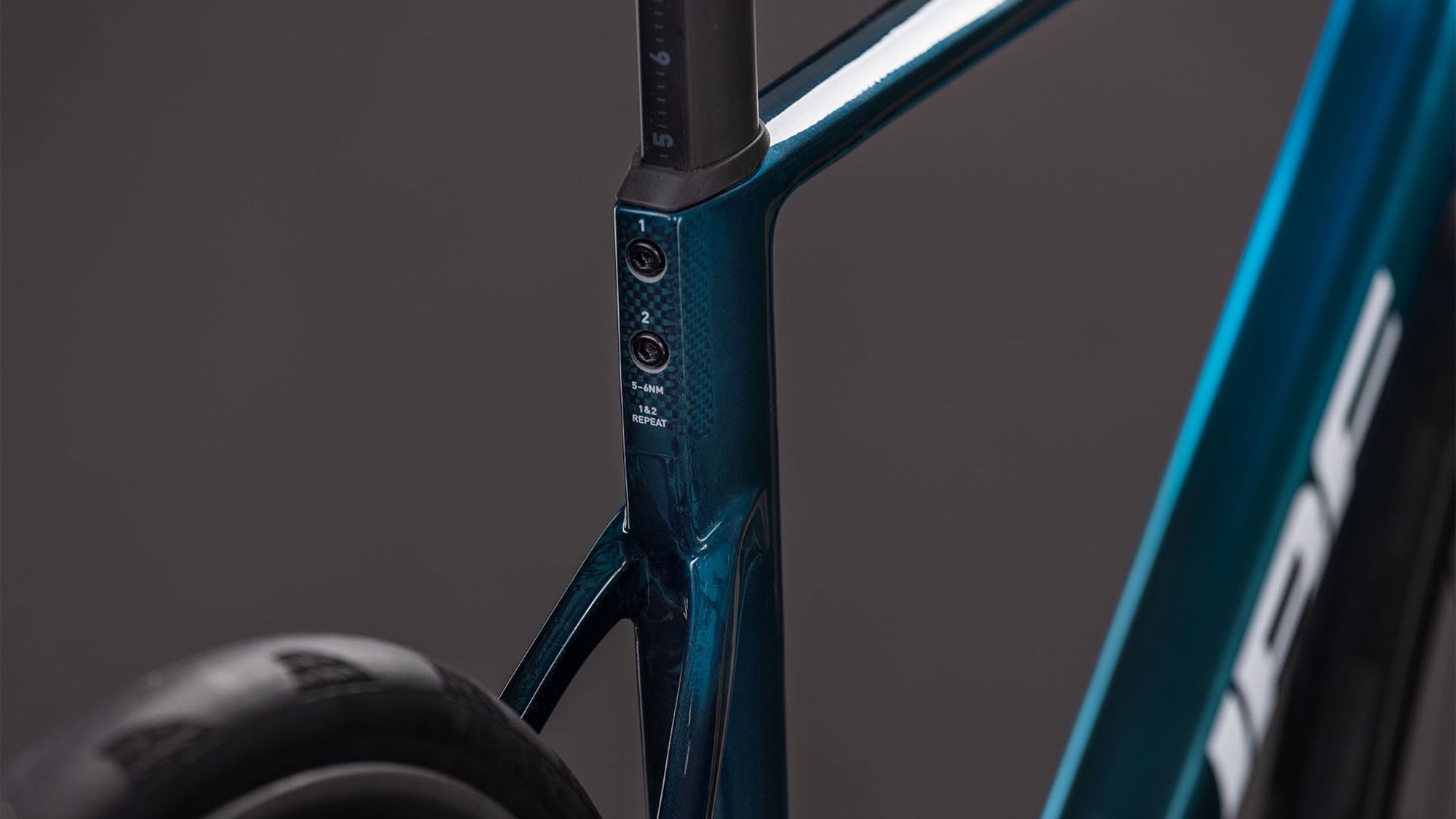 Cube Litening AIR C:68X SLX 2026 52 cm | chromeblue´n´liquidblue