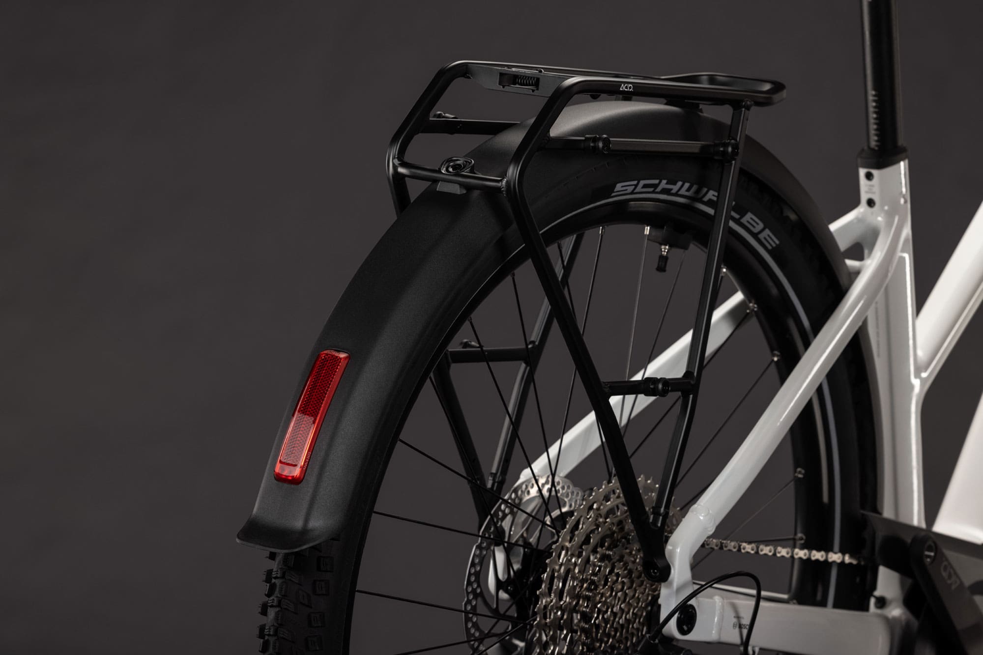Cube Nuride Hybrid Performance 720 Trapez 2027 50 cm | metallicwhite´n´grey