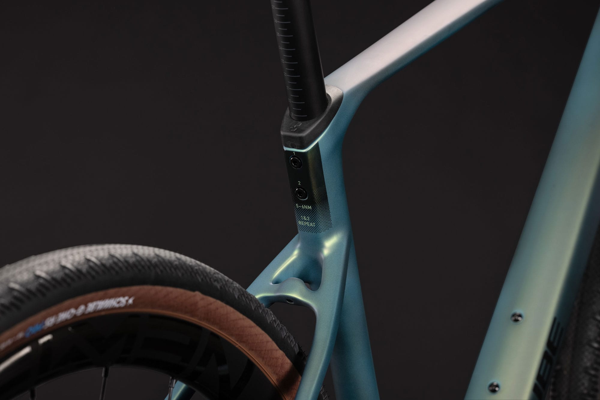 Cube Nuroad C:62 Race 2027 L | jungali´n´black