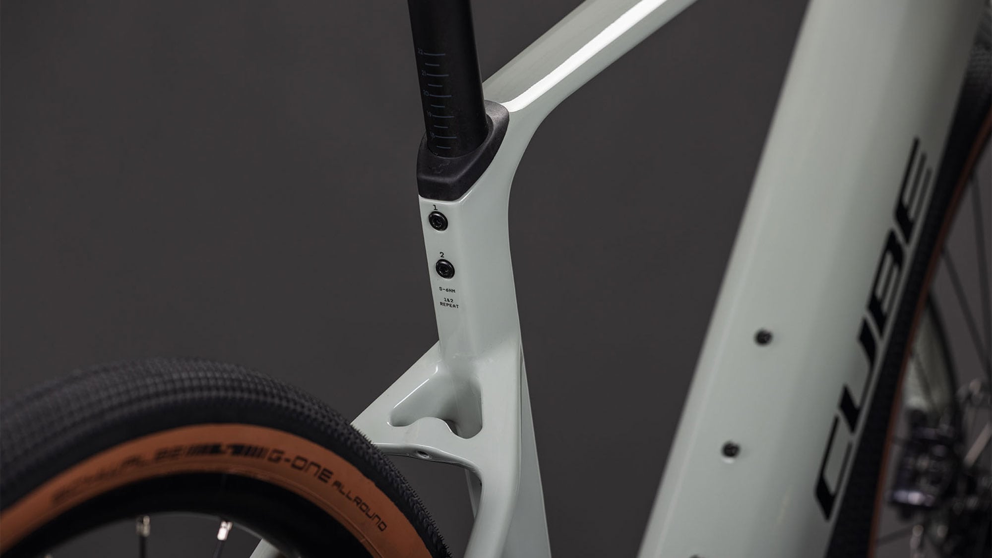 Cube Nuroad Hybrid C:62 RACE 400X 2026 L | reedbeige´n´black