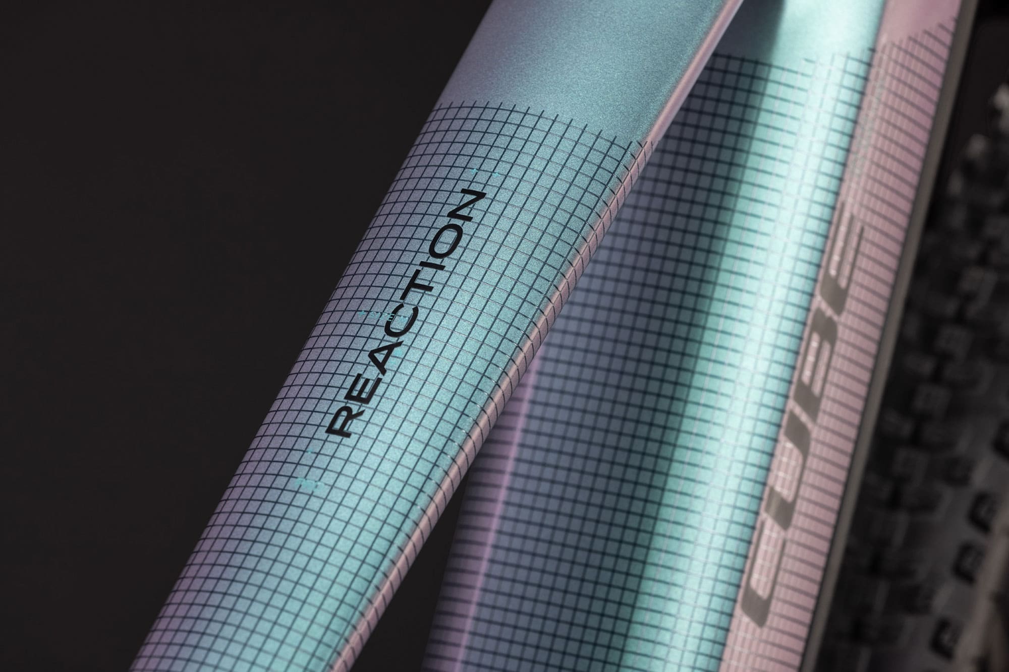 Cube Reaction Hybrid Pro 800 2027 XXL | polarlight´n´black