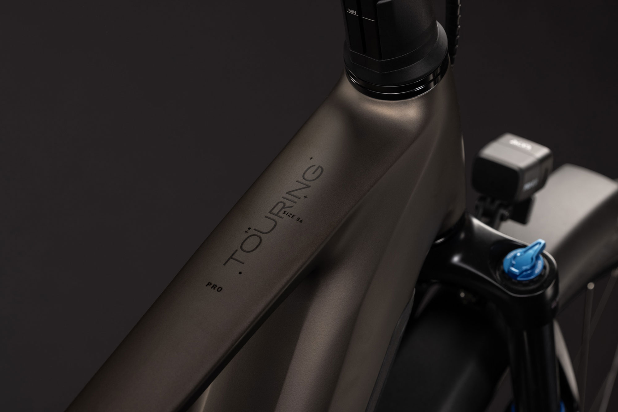 Cube Touring Hybrid Pro 800 2027 58 cm | metallicumbra´n´black