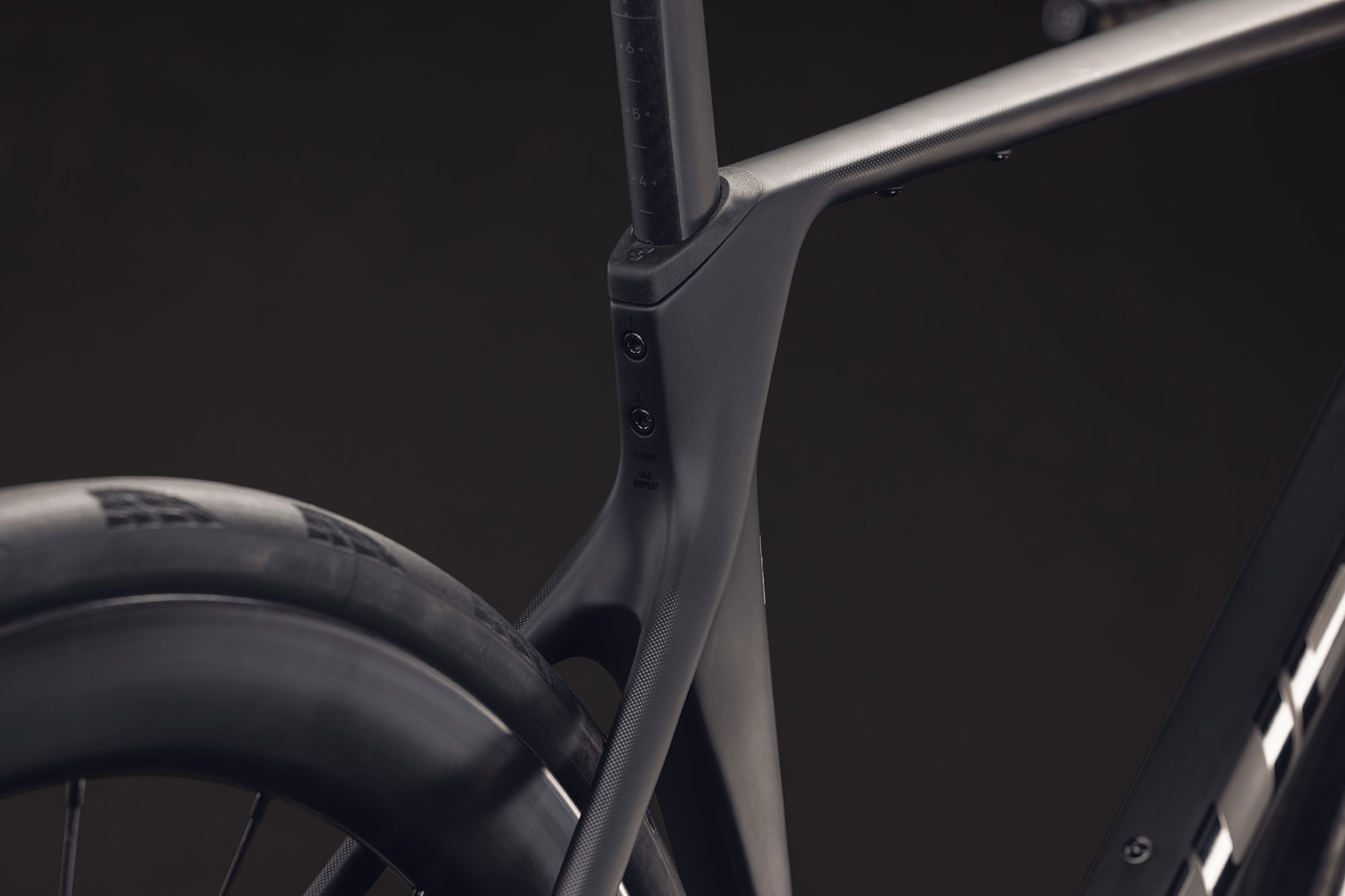 Cube Agree C:62 Pro 2027 50 cm | carbon´n´black