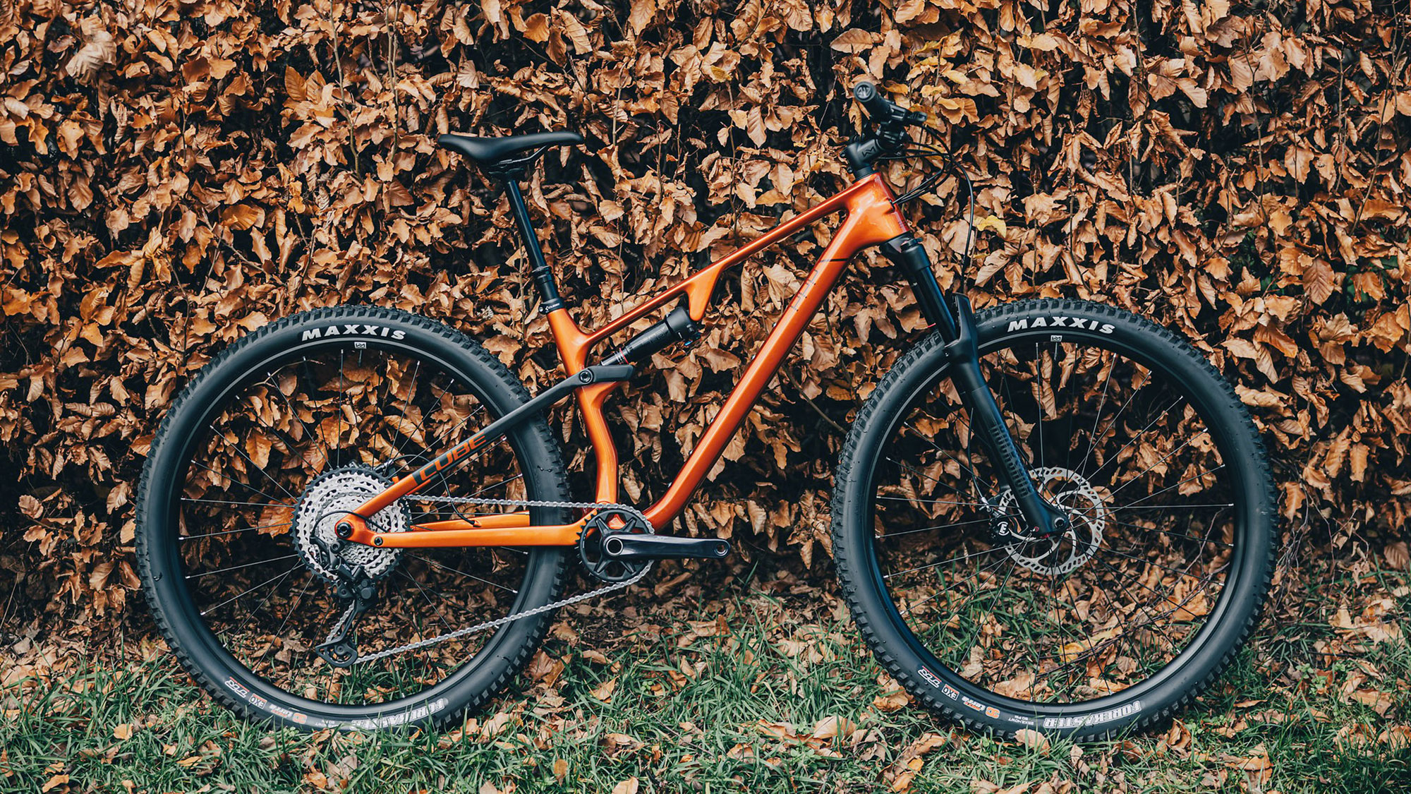 Cube AMS ONE11 C:68X PRO 2026 L | electricorange´n´carbon