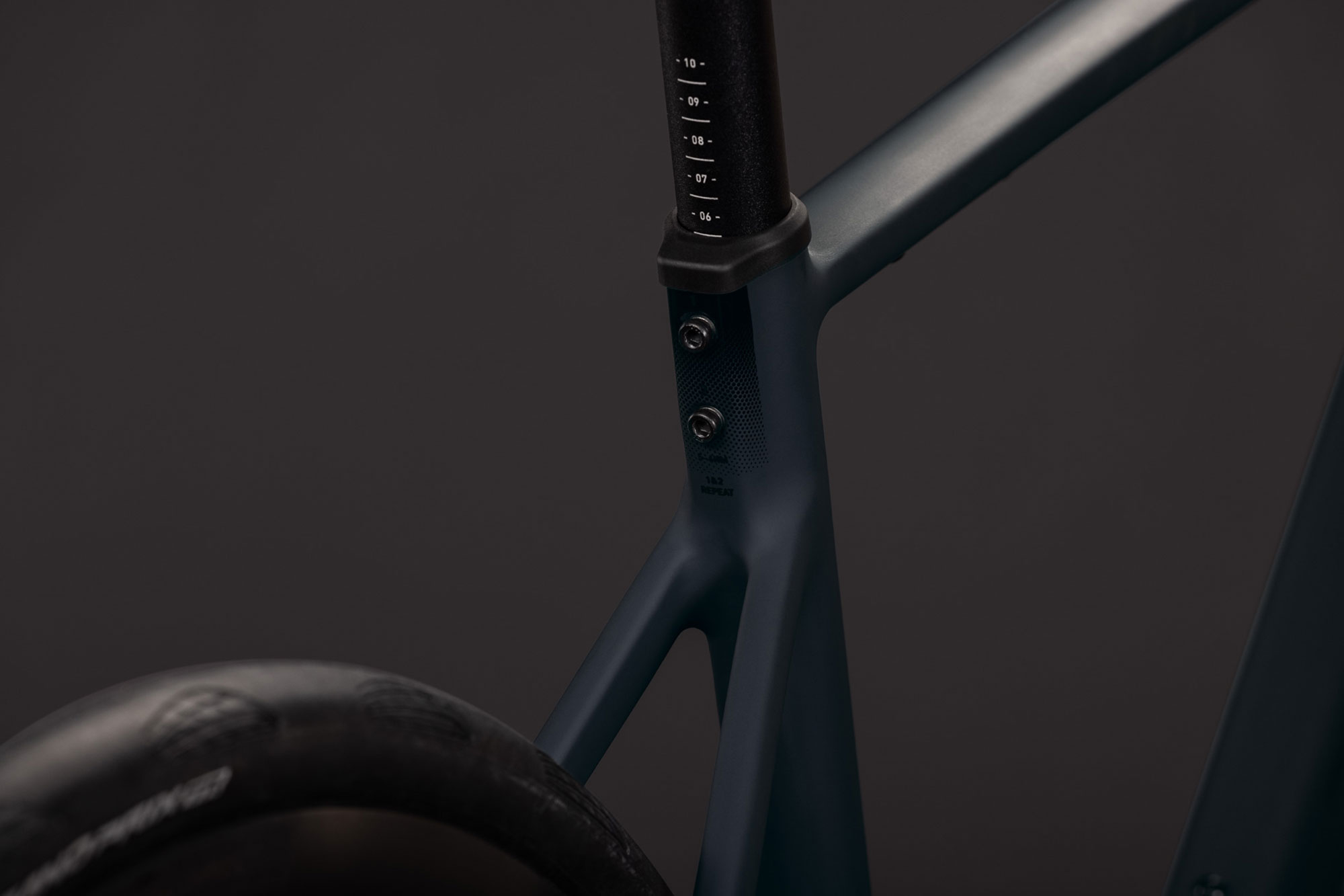 Cube Attain SLX 2027 56 cm | black´n´chrome