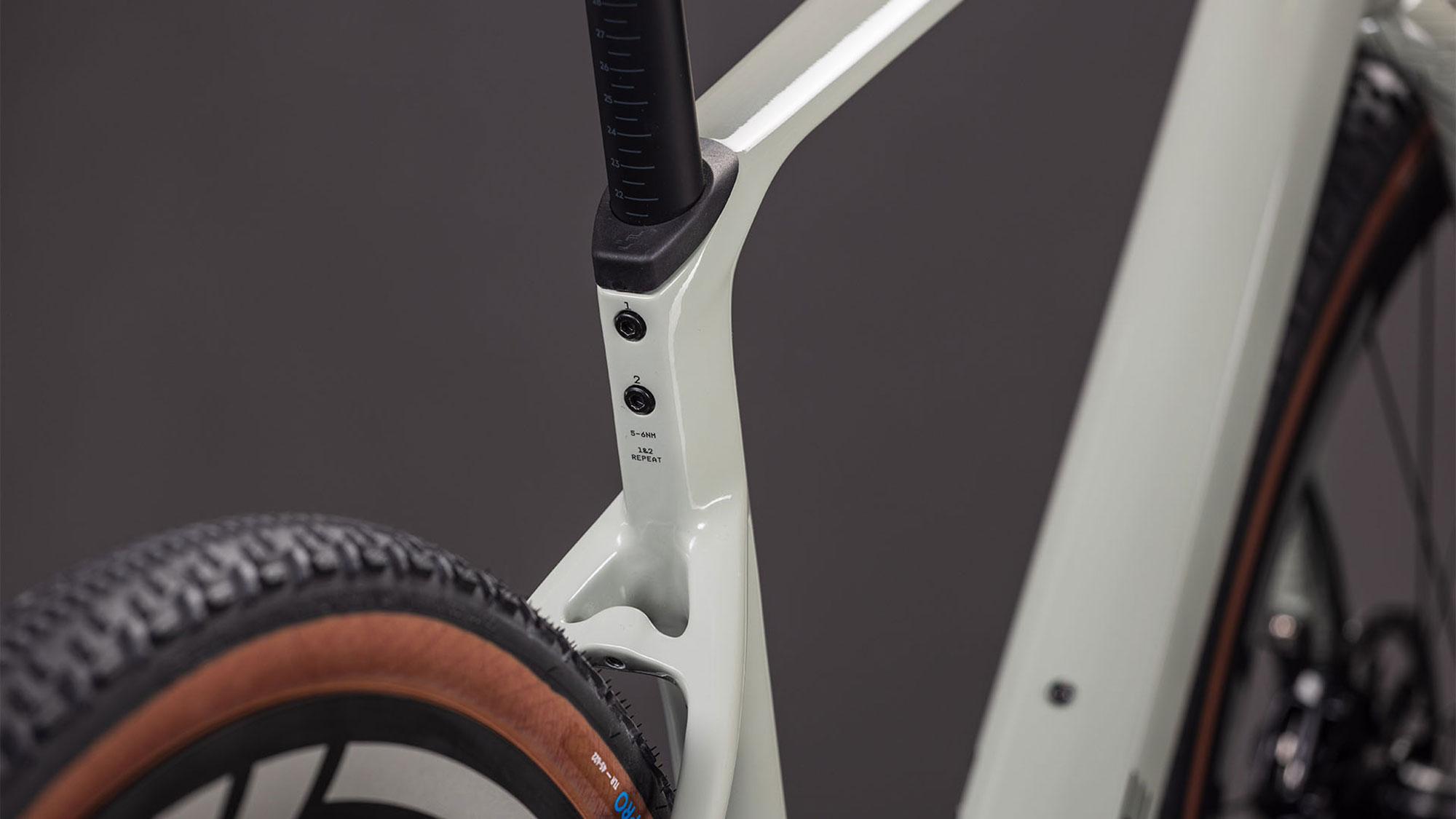 Cube Nuroad C:62 SLX 2026 M | reedbeige´n´chrome