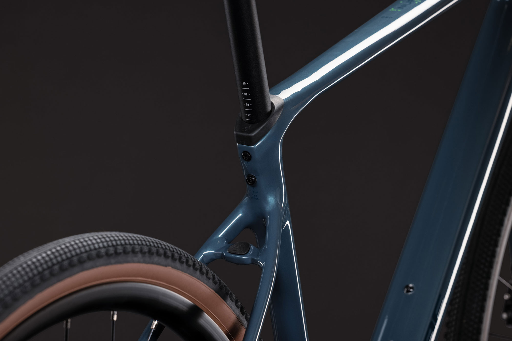 Cube Nuroad Pro 2027 S | taiga´n´blue