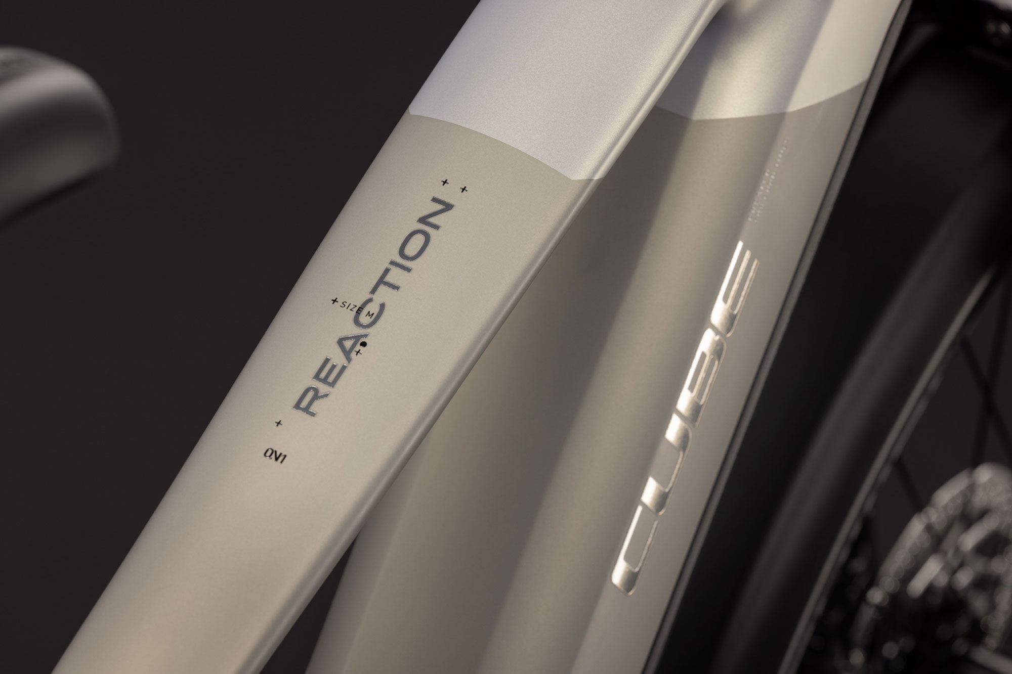 Cube Reaction Hybrid ONE 720 FE 2027 M | pearlsilver´n´chrome