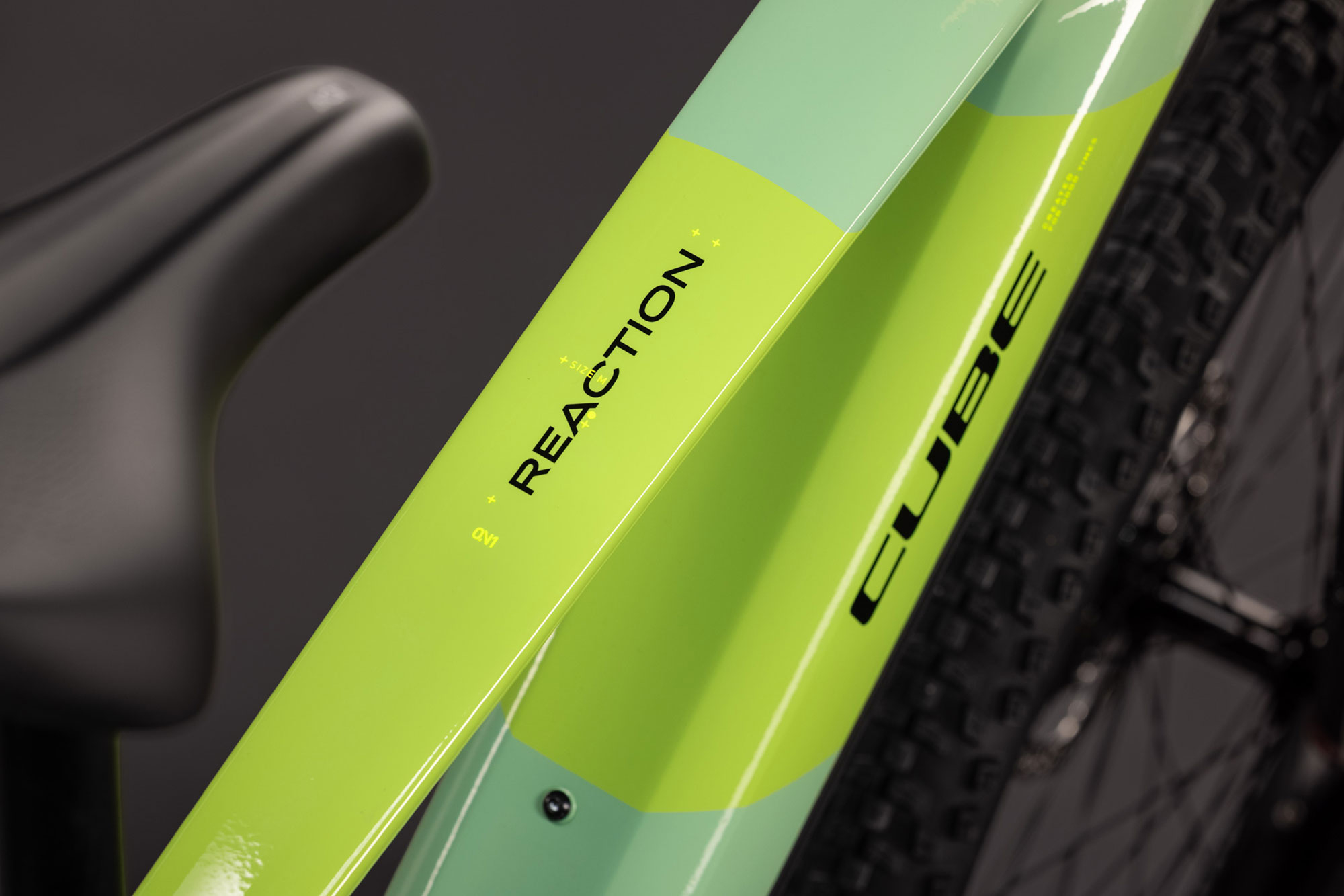 Cube Reaction Hybrid ONE 720 2027 L | cactus´n´black