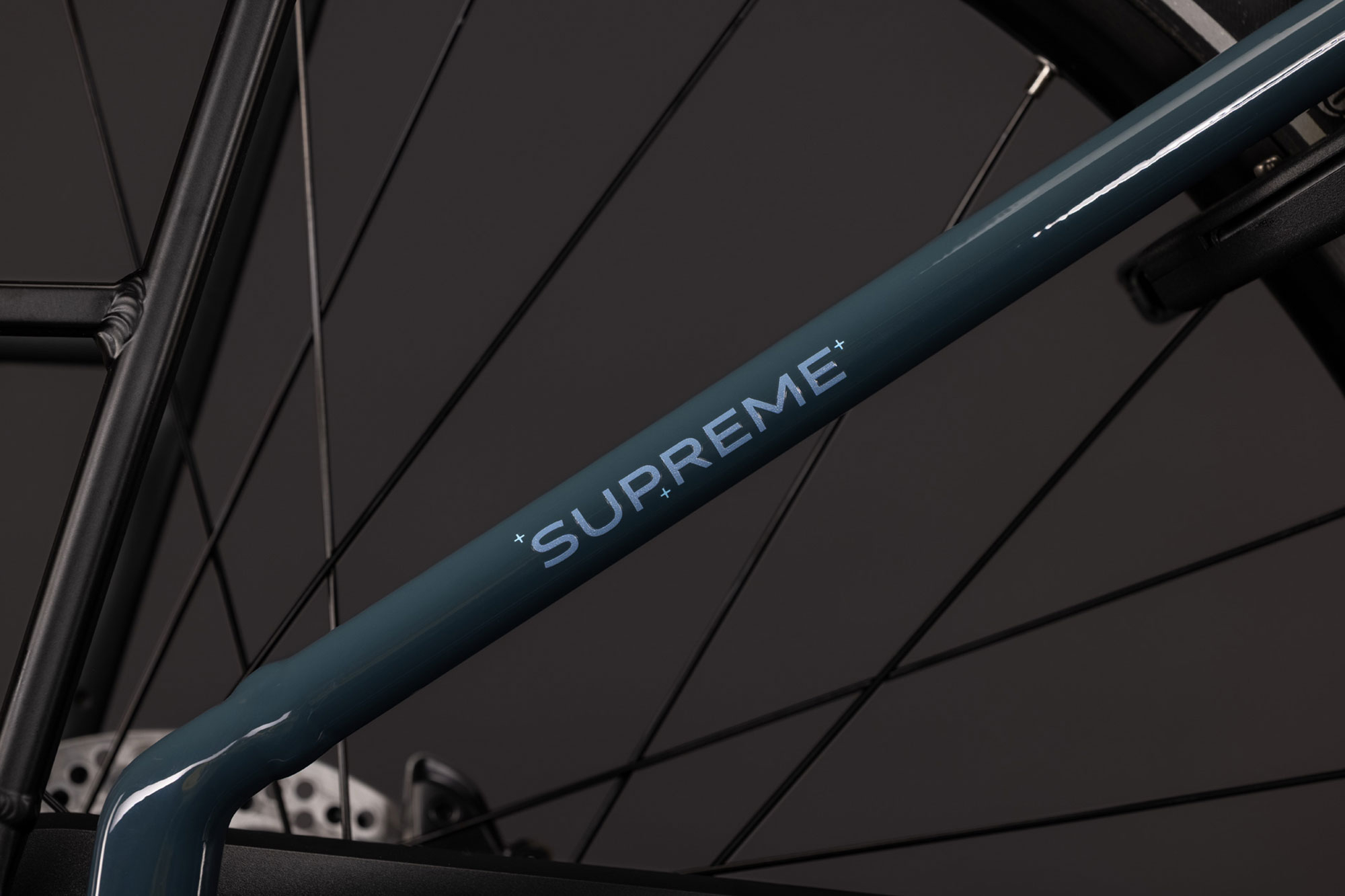 Cube Supreme Hybrid Comfort ONE 600 2027 46 cm | storm´n´reflex