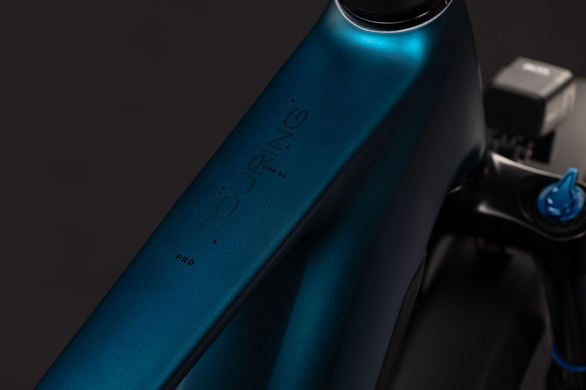 Cube Touring Hybrid Pro 800 2027 50 cm | electricblue´n´prizm