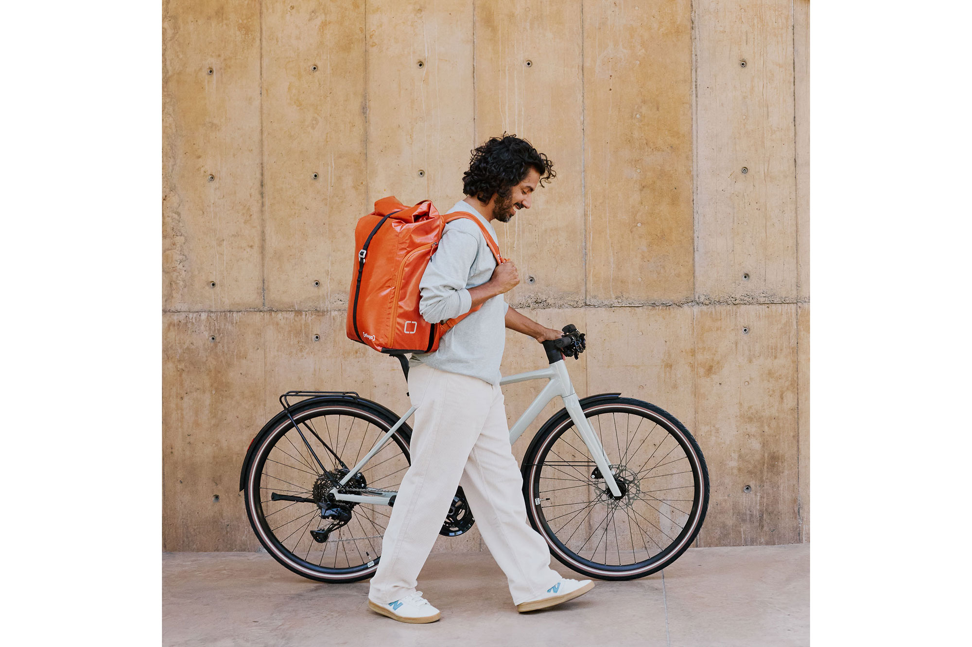 otinga Shiny Flip V3 Rucksack 26 Liter | nova orange