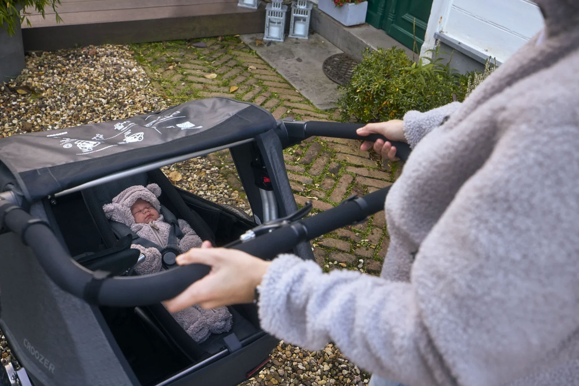 Croozer Yuuna Baby Sitz Modul schwarz