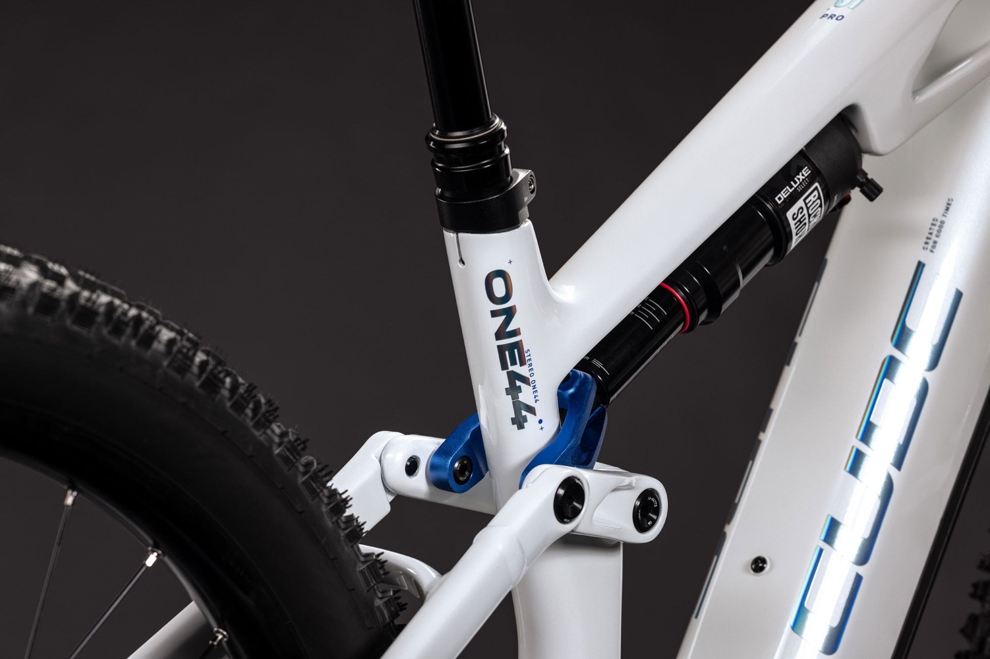 Cube Stereo Hybrid ONE44 HPC Pro 800 2027 XL | metallicwhite´n´blue