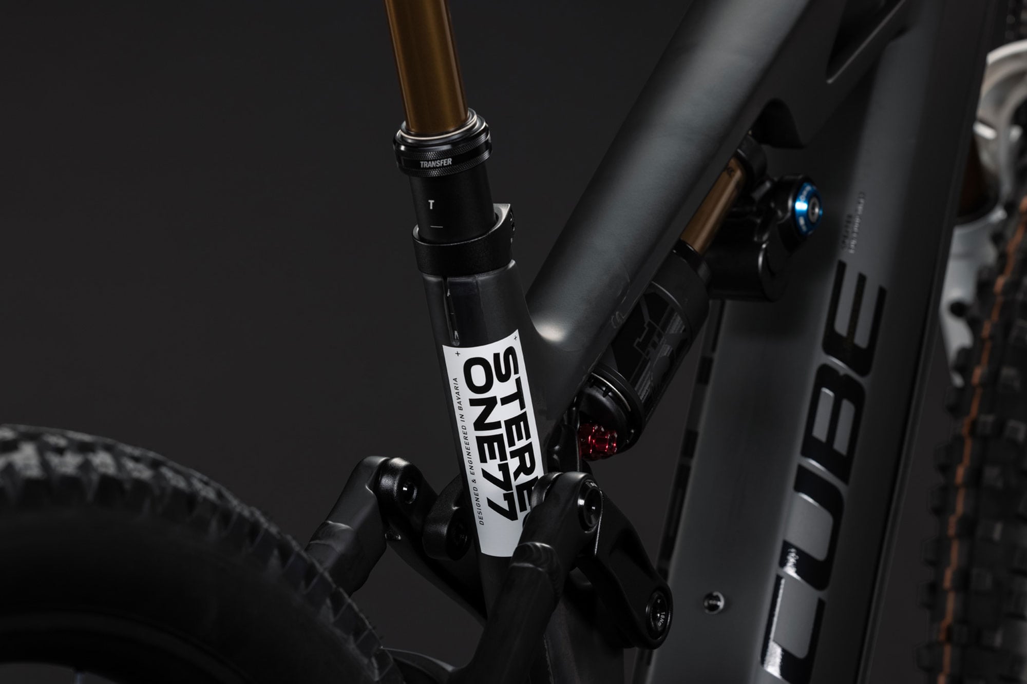 Cube Stereo Hybrid ONE77 HPC AT 800 2027 L | carbon´n´white